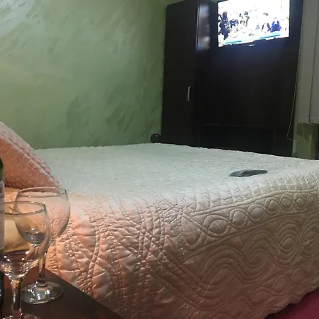 Гостевой дом Smestaj Grof Mrcajevci Gusta Meda